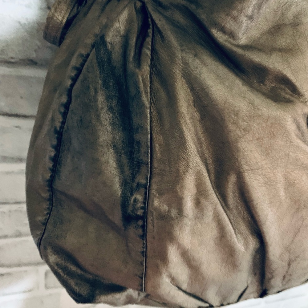 HOST PICK! Gucci Hysteria Hobo - Picture 8 of 12